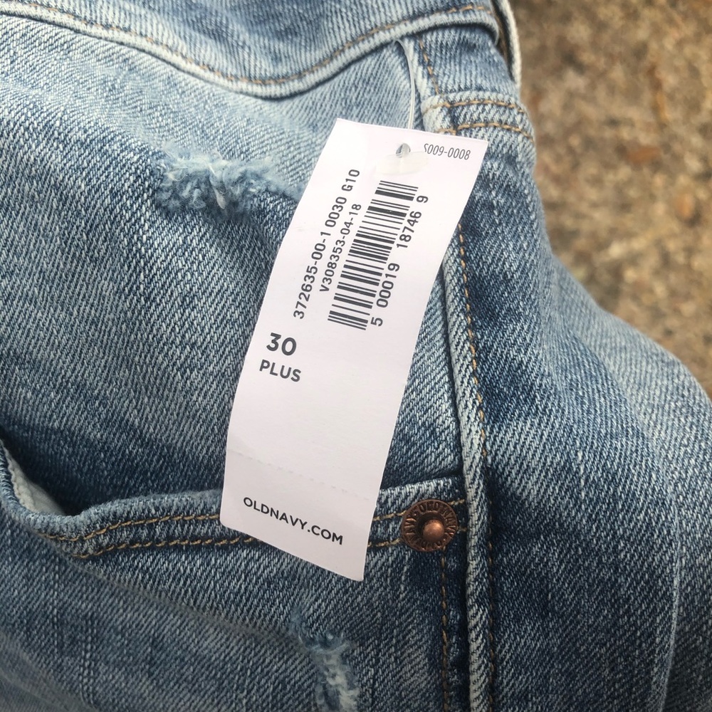 Old Navy Distressed Jeans NWT